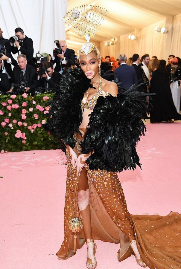 met gala statement outfits